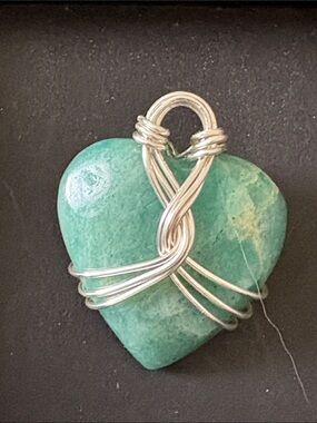Silver-Wire Wrapped the Amazonite Heart Stone Pendant Necklace